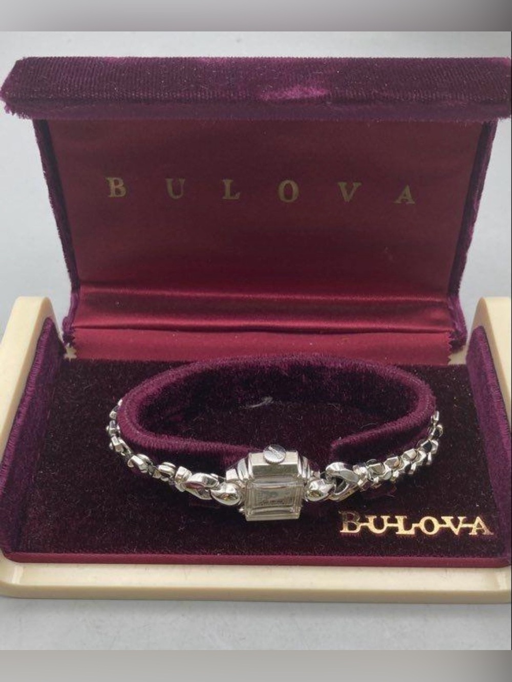 Vintage Bulova 10K Gold Filled 21 Jewels Ladies Square Watch with Box